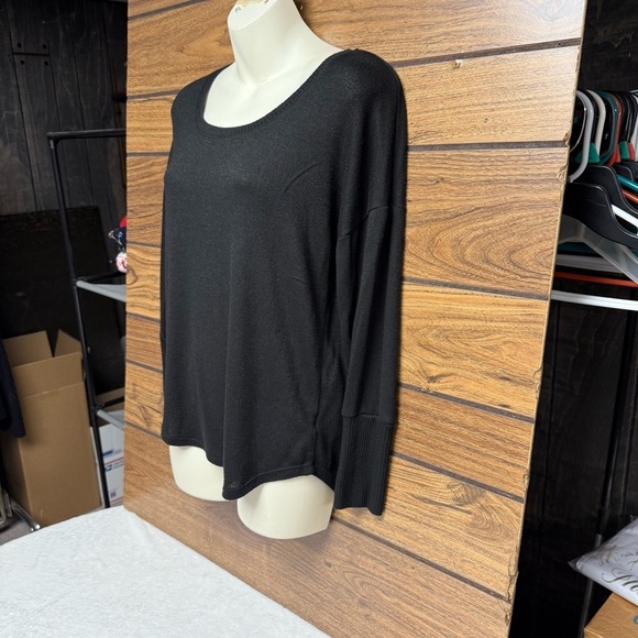 No Boundaries size small 3/5 Black Long Sleeve lightweight sweater large  cuffs - Picture 6 of 6